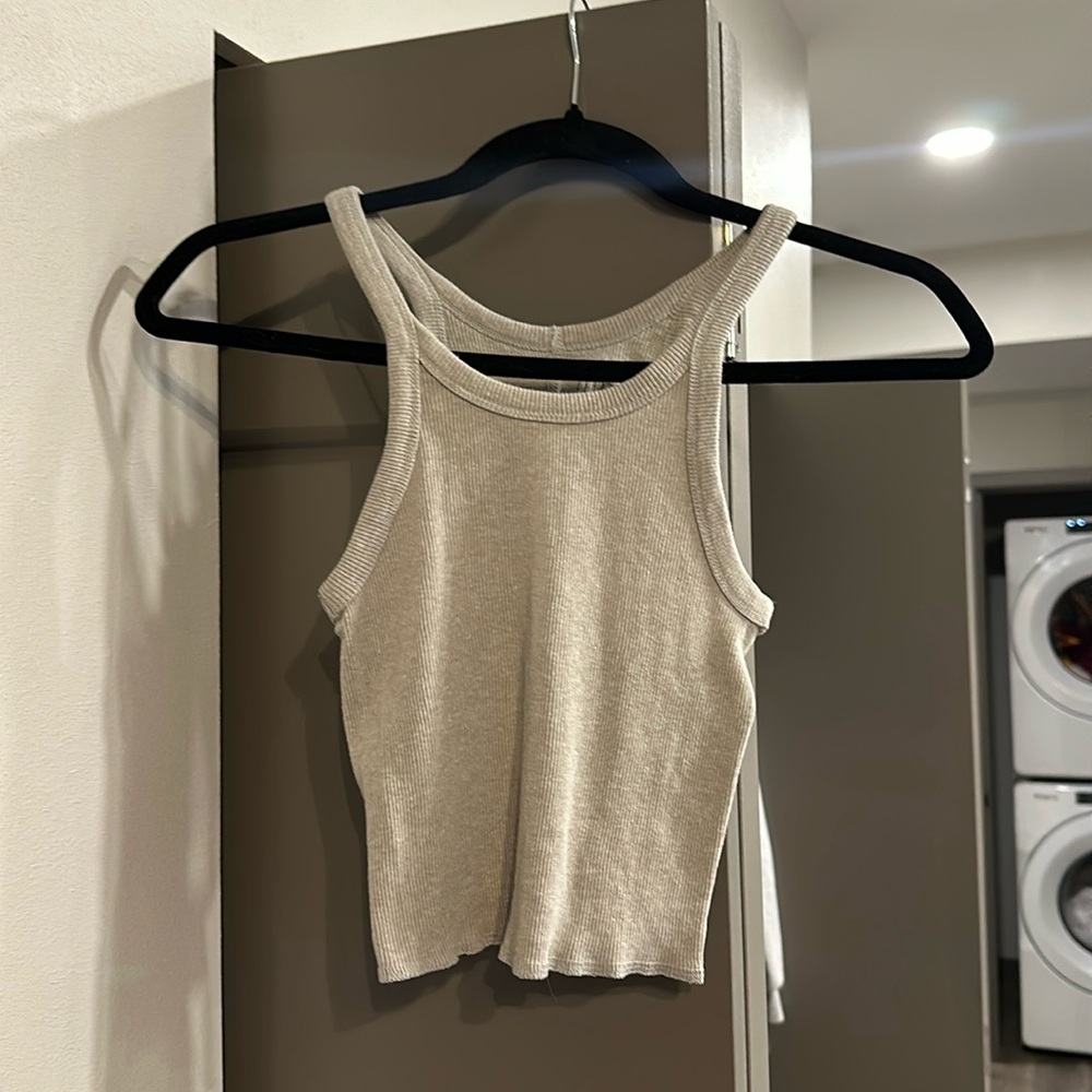 Small cropped tank